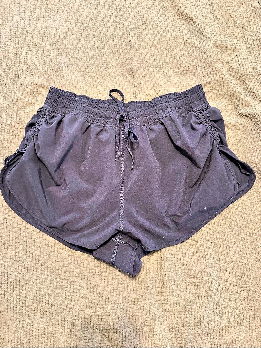 lululemon Side-Cinch High-Rise Short 1.5" Athletic Shorts Black